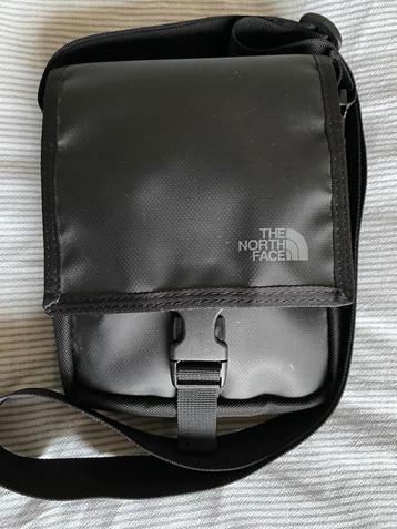 The North Face cross body zwart NIEUW beschikbaar voor biedingen
