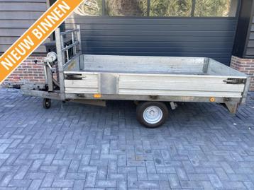 Plateauwagen aanhanger aanhangwagen enkelasser 1500 kg beschikbaar voor biedingen