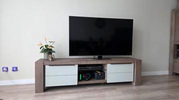 Tv-meubel Henders & Hazel beschikbaar voor biedingen