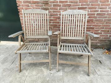 Twee houten tuinstoelen hardhout teak verstelbaar beschikbaar voor biedingen