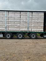 Vlasbalen te koop, Stalling