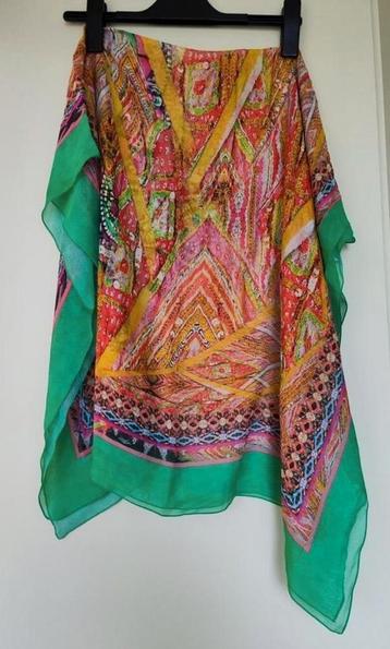 Maryan Melhorn groene zijden sjaal/pareo/omslagdoek 86x144 beschikbaar voor biedingen