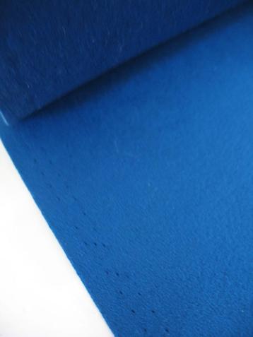 Gabriel Comfort+ meubelstof; middenblauw; 6,4 meter NU 250€ beschikbaar voor biedingen