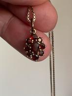 8 karaat geelgouden vintageketting met hanger & granaten, Ophalen of Verzenden, Zo goed als nieuw, Goud, Met hanger
