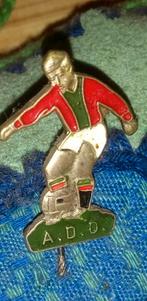 Ado den haag antiek voetbal speldje retro vintage, Ophalen of Verzenden, Gebruikt, Sport