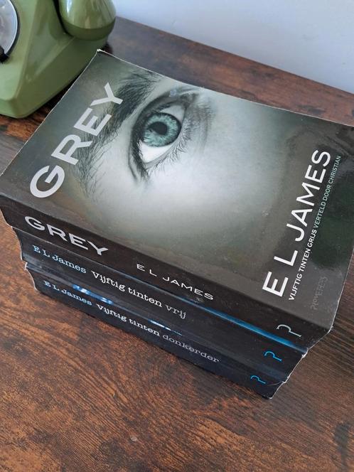 E.L. James - Grey triologie., Boeken, Literatuur, Zo goed als nieuw, Nederland, Ophalen of Verzenden