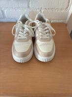 Sneakers maat 37, Ophalen of Verzenden, Zo goed als nieuw, Sneakers of Gympen