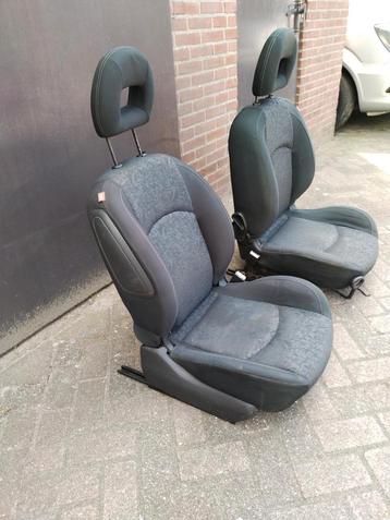 Voorstoelen voor Peugeot 206 beschikbaar voor biedingen