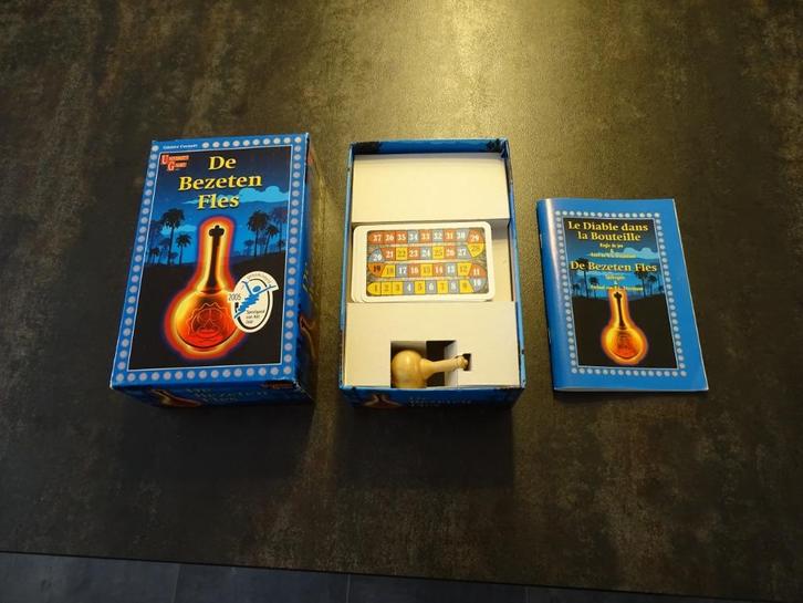 De bezeten fles Kaartspel, 2-4 personen – 999 Games, Hobby en Vrije tijd, Gezelschapsspellen | Kaartspellen, Gebruikt, Een of twee spelers