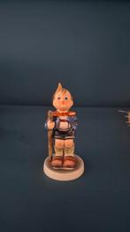 Goebel Hummel Little Hiker #16/1 Vintage Beeldje, Antiek en Kunst, Ophalen of Verzenden