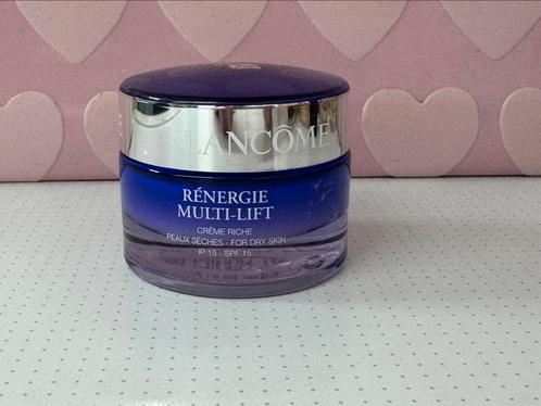 Lancome renergie multi lift creme riche spf 15 for dry skin, Sieraden, Tassen en Uiterlijk, Uiterlijk | Gezichtsverzorging, Nieuw