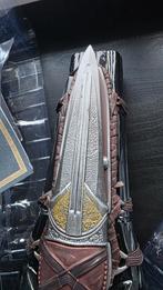 Assassin's Creed Origins Hidden Blade Replica Collectible -, Groter dan 1:32, N/A, Ophalen of Verzenden, Zo goed als nieuw