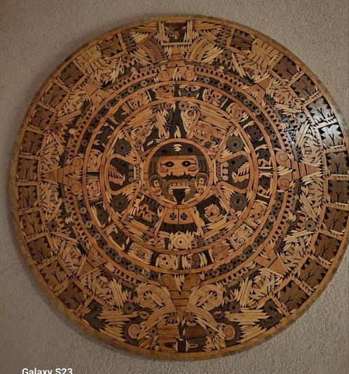 Houten Mayakalender  Handgemaakt wanddecoratie  60 cm, Huis en Inrichting, Woonaccessoires | Wanddecoraties, Zo goed als nieuw
