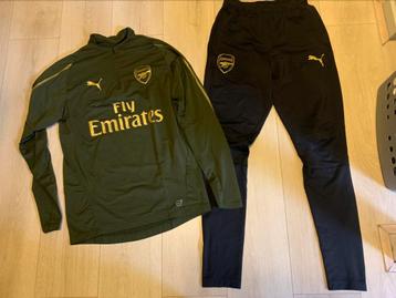 Arsenal trainingspak beschikbaar voor biedingen