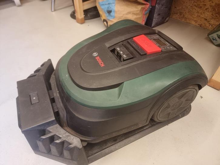 Bosch Indego S+ 500 Robotmaaier incl 4G upgrade, Tuin en Terras, Grasmaaiers, Gebruikt, Minder dan 30 cm, Cirkelmaaier, Ophalen of Verzenden