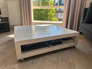 Strakke design salontafel op wielen – Castelijn beschikbaar voor biedingen