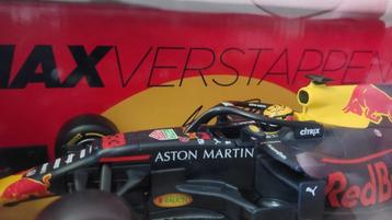F1 formule 1 racewagen raceauto verstappen 1:24 beschikbaar voor biedingen
