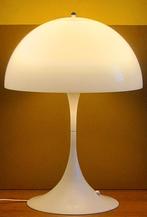 Vintage, design tafellamp Louis Poulsen, Phantella, Ophalen, Kunststof, Louis Poulsen