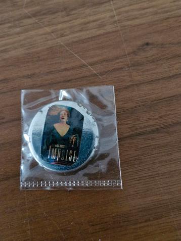 F 200 Impulse Film Film Button  beschikbaar voor biedingen