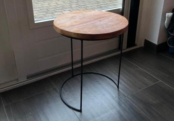 bijzettafel tafeltje teak zwart metaal plantentafel teakhout beschikbaar voor biedingen