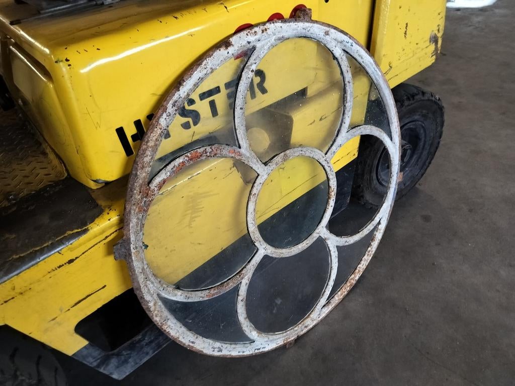 90cm antiek stalraam stal boerderij stal gietijzeren, Ophalen, Gebruikt, Gevelraam of Ruit