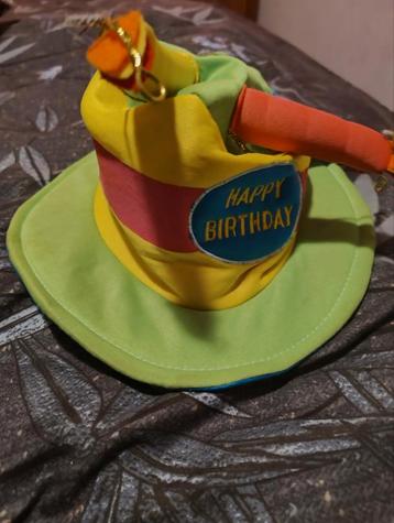Happy birthday feestmuts zgan beschikbaar voor biedingen