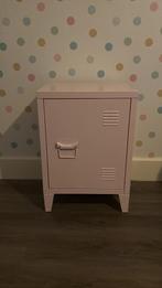Nachtkastje roze, Huis en Inrichting, Slaapkamer | Nachtkastjes, Ophalen, Zo goed als nieuw, Minder dan 45 cm, Minder dan 55 cm