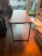 Tafel | 4 pers | walnoot op mat zwart staal | 135x60x80, Ophalen, Zo goed als nieuw