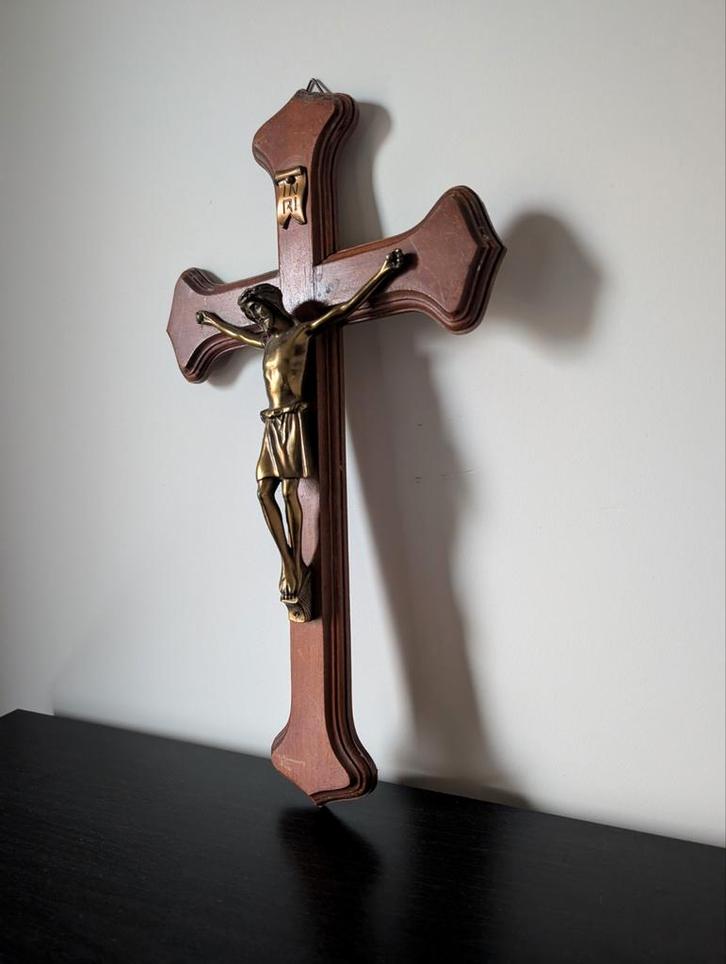 Houten Kruisbeeld met Christusfiguur, Antiek en Kunst, Antiek | Religie, Ophalen of Verzenden