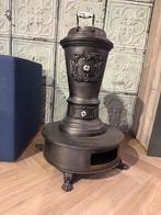 Antieke kachel, Huis en Inrichting, Kachels, Ophalen, Zo goed als nieuw, Hout, Houtkachel