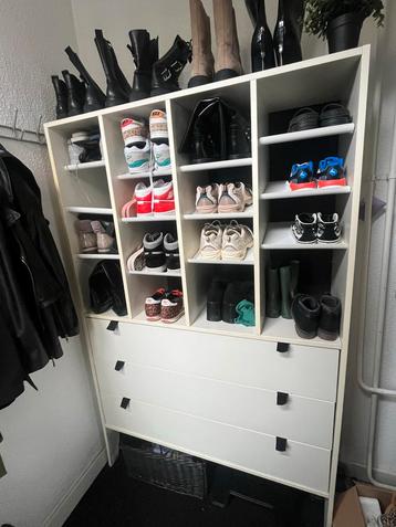 Schoenenkast / Opbergkast met lades beschikbaar voor biedingen