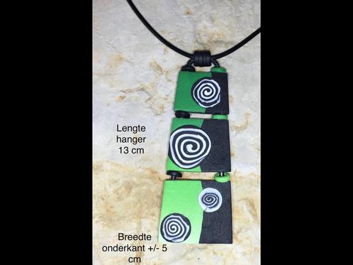 Unieke Design Ketting  Groen Zwart Spiraal Klei Leer, Sieraden, Tassen en Uiterlijk, Kettingen, Nieuw, Overige materialen, Groen
