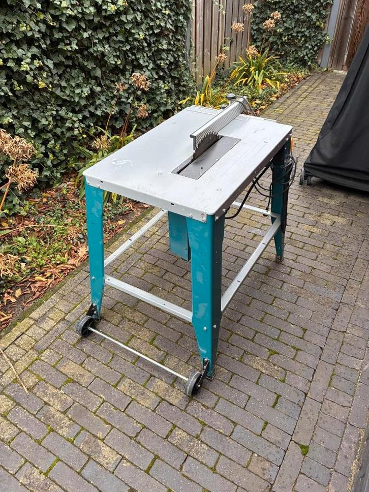 Gereedschap zaagmachine, Doe-het-zelf en Verbouw, Gereedschap | Zaagmachines, Zo goed als nieuw, Overige typen, 1200 watt of meer