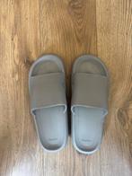 Happy Flops Grijs - Nieuw, Ophalen of Verzenden, Nieuw, Grijs, Slippers