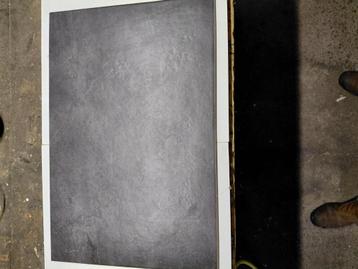 Wandtegels, vloertegels beschikbaar voor biedingen