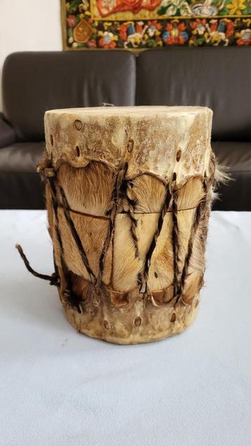 Originele Lederen Afrikaanse drum ~ trommel  beschikbaar voor biedingen
