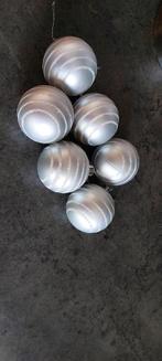 Kerstballen, Ophalen