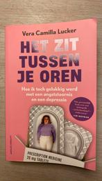 Het zit tussen je oren - Vera Camilla Lucker, in goede staat, Ophalen, Zo goed als nieuw