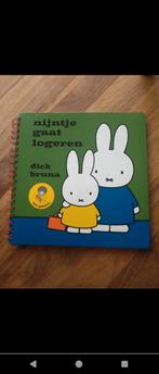 Nijntje gaat logeren met gebaren, Boeken, Kinderboeken | Baby's en Peuters, Ophalen of Verzenden, Gelezen