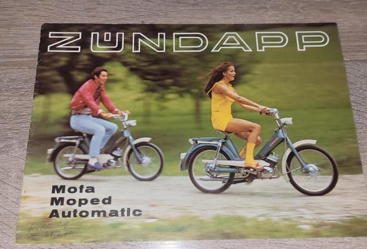Zundapp Folder D +/- 1972 Mofa-Moped-Automatic 14 pagina's, Fietsen en Brommers, Handleidingen en Instructieboekjes, Gebruikt