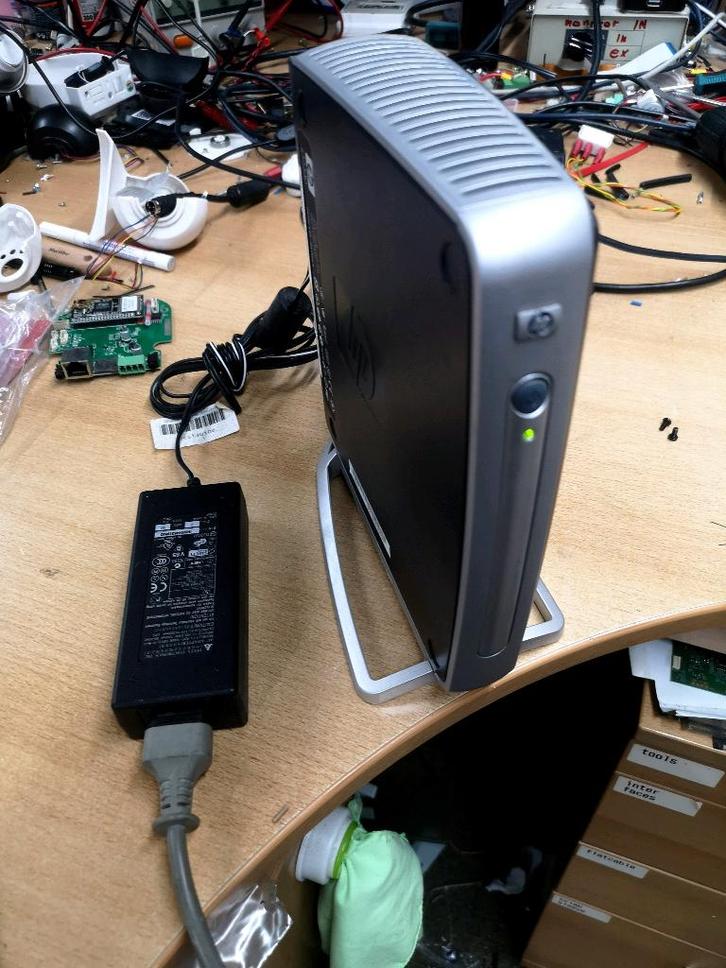 Mini computer HP5000 - t5515 (thin client), Computers en Software, Desktop Pc's, Gebruikt, Minder dan 2 Ghz, Met videokaart, Ophalen of Verzenden