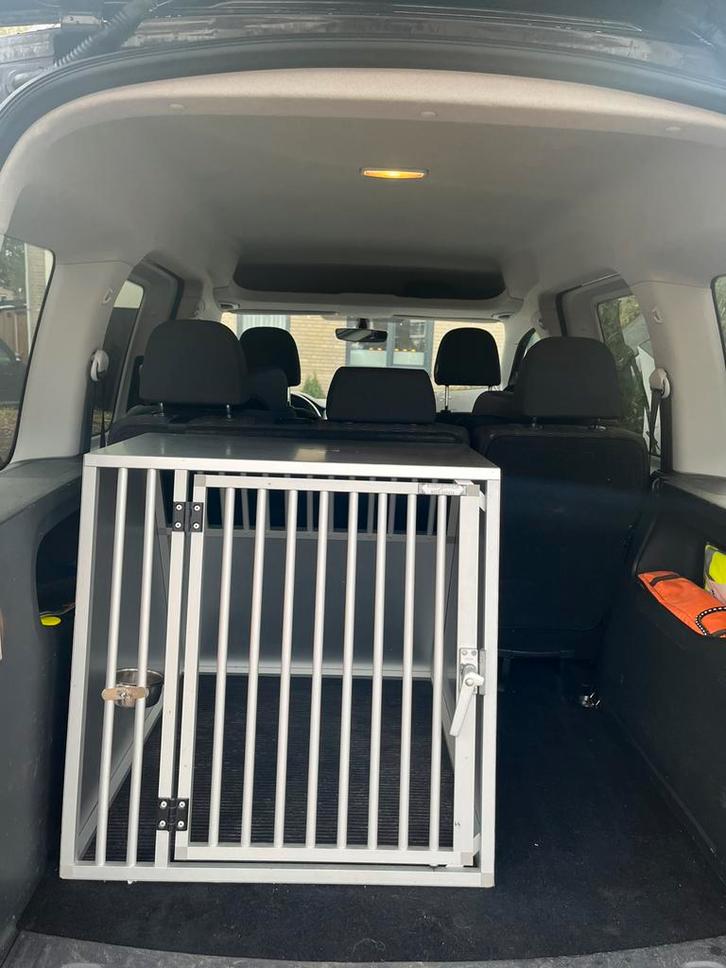 Autobench Kelders kooien, Dieren en Toebehoren, Hondenbenches, Gebruikt, Ophalen