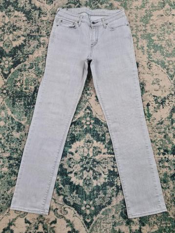 Levi's demin curve W29 L32 WMN Tulsi2932 Grijs

 beschikbaar voor biedingen