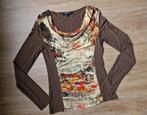 Bruin shirt met print van Donna Due ZGAN Maat M, Maat 38/40 (M), Bruin, Ophalen of Verzenden, Zo goed als nieuw