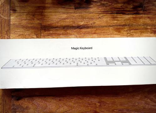 Magic Keyboard with numeric keypad (model: A1843), Computers en Software, Toetsenborden, Nieuw, Qwerty, Draadloos, Toetsenbord en muis-set