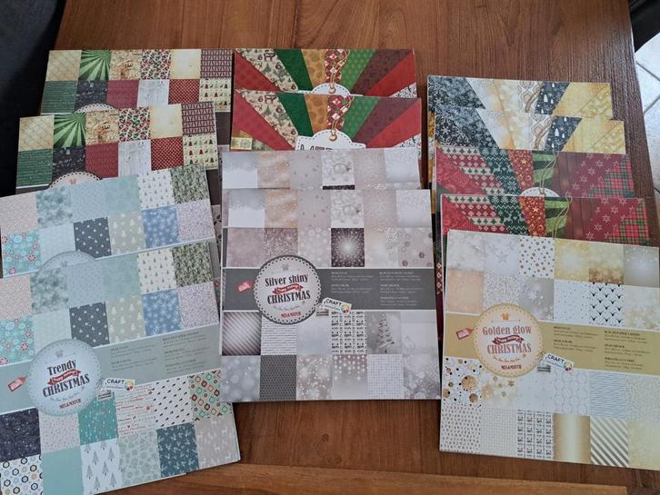 13x design papier blok kerst papierblok 30x30 action, Hobby en Vrije tijd, Kaarten | Zelf maken, Zo goed als nieuw, Overige typen