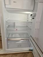 Bauknecht inbouw koelkast met vriesvak - KSI 10GF2, Witgoed en Apparatuur, Koelkasten en IJskasten, 100 tot 150 liter, Zo goed als nieuw