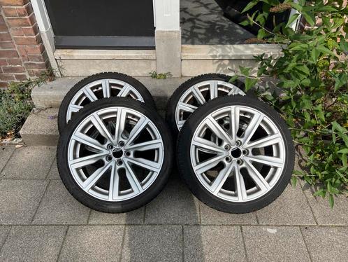 Winterbanden + velg 5mm+ dunlop 215 / 40 / R17, Auto-onderdelen, Banden en Velgen, Velg(en), Winterbanden, 17 inch, 215 mm, Ophalen