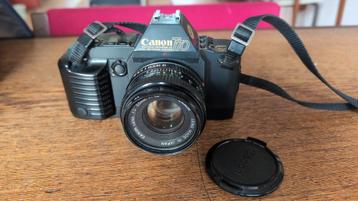 Canon T70 met 1:1.8 50 mm en tas beschikbaar voor biedingen