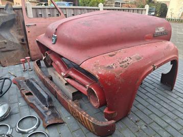 Plaatwerk/ neus/ Ford F600 beschikbaar voor biedingen